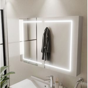 Armoire de toilette BOXLED - 120 cm avec portes miroir, éclairage LED intégré et prise 220 V à l'intérieur