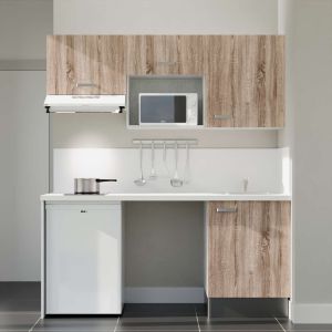 Kitchenette 180 cm K55L : façades bois, plan de travail et crédences blanc, frigo top, micro-ondes et hotte blanc